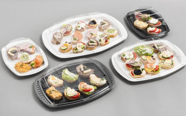 egyszerhasználatos doboz - műanyag hidegételes tálcák tetővel