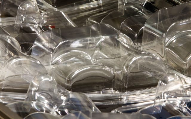 víztiszta műanyag bliszterek