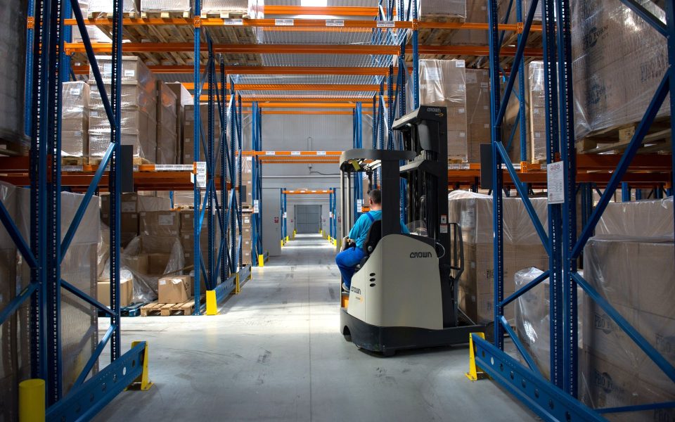 raktáros kollégát keresünk