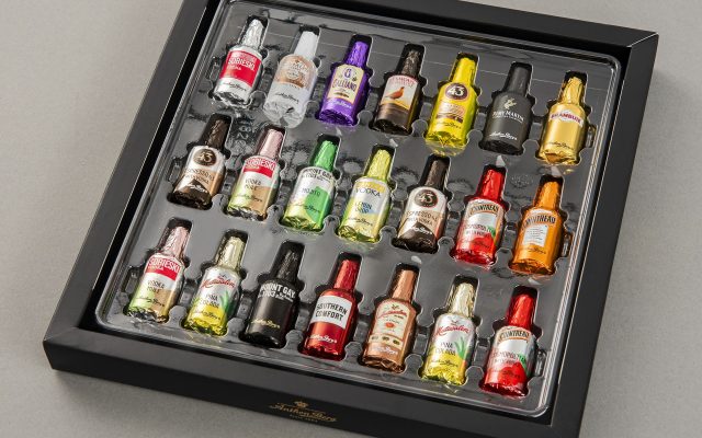 préslégformázás - műanyag dobozbetét italcsomagoláshoz