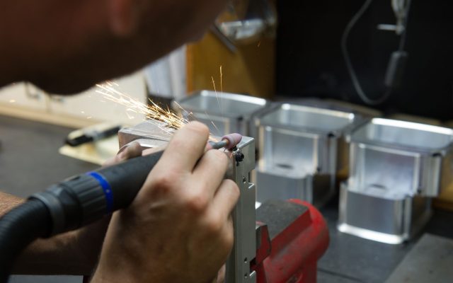 szerszámfejlesztés - szerszám csiszolás