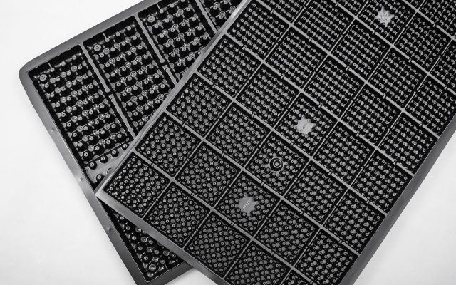 vákuumformázás - formázott tálca